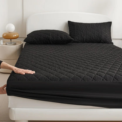 Quilted Thick Waterproof Mattress Cover Mattress Protector Queen King Fitted Sheet Bed Pad Cover Bed Topper ( No Pillow Case)